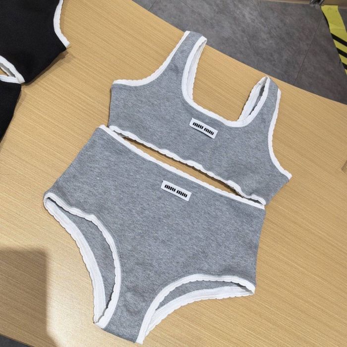 Нижня білизна miu miu комплект білизни міу міу