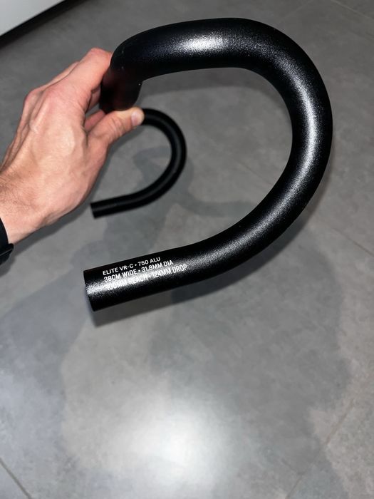 Kierownica szosowa Bontrager Elite VR-C - szerokość 38 cm.