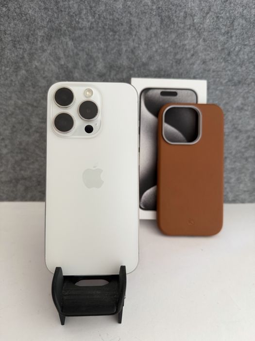 Troco/Vendo IPhone 15 Pro 128GB Titanium White