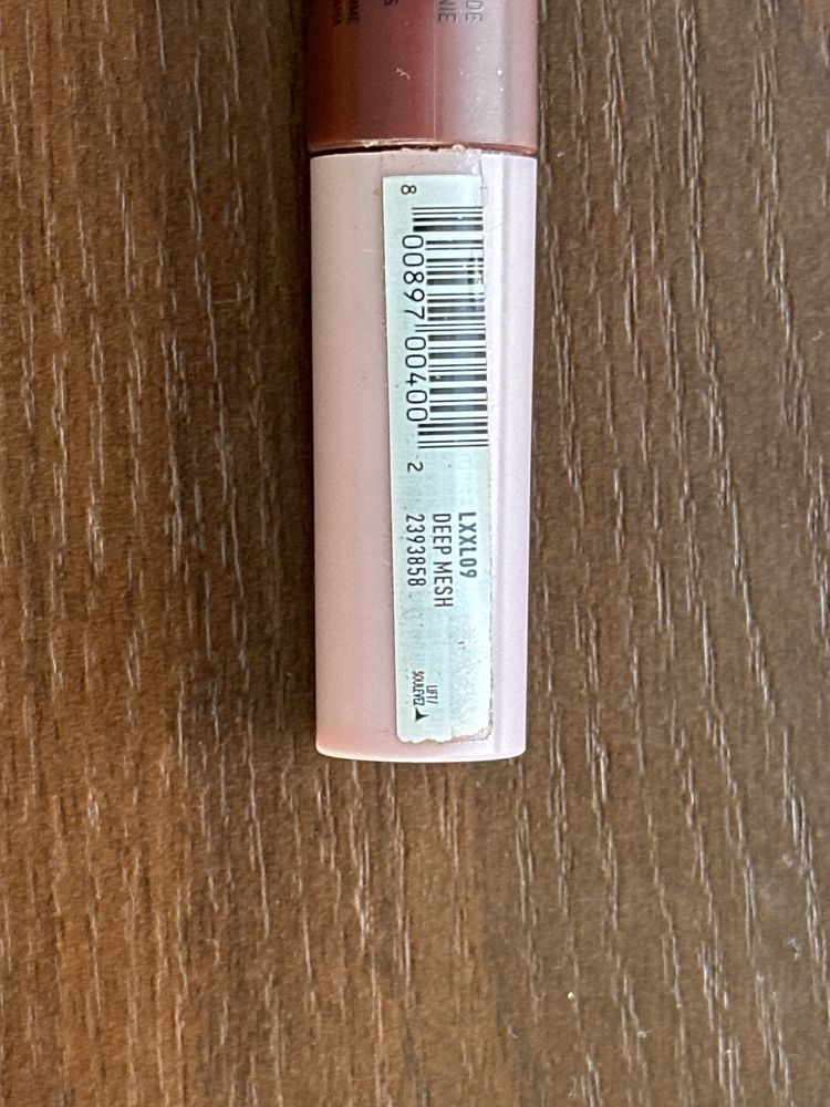 Matowa pomadka Nyx  Lingerie XXL „Deep Mesh”