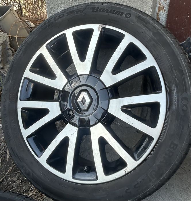Oryginalne kola Renault Clio z oponami letnimi 195/50 R16