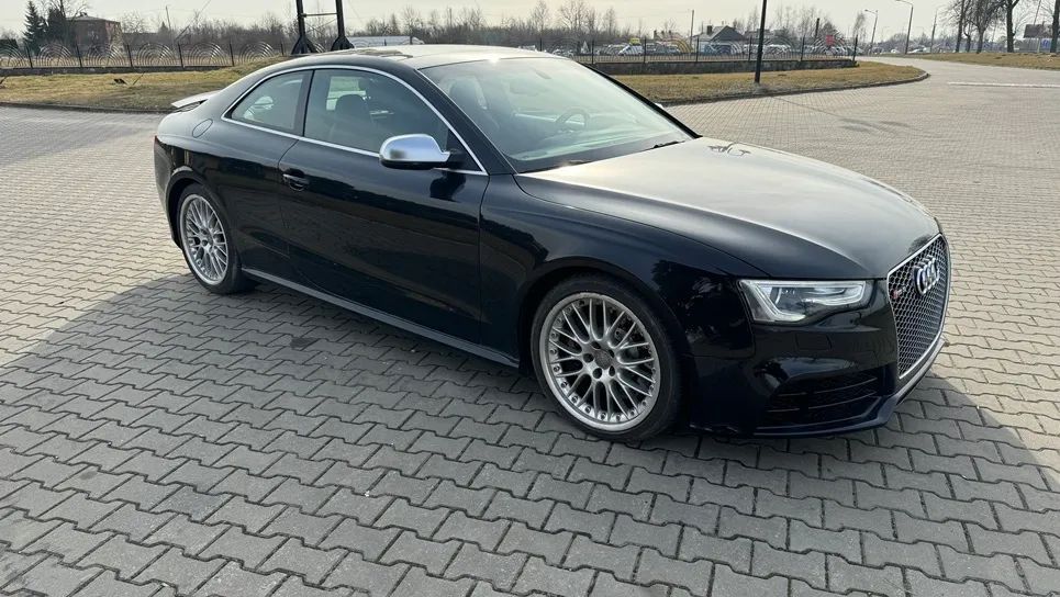 Audi RS5 LIFT 4.2 V8 450KM