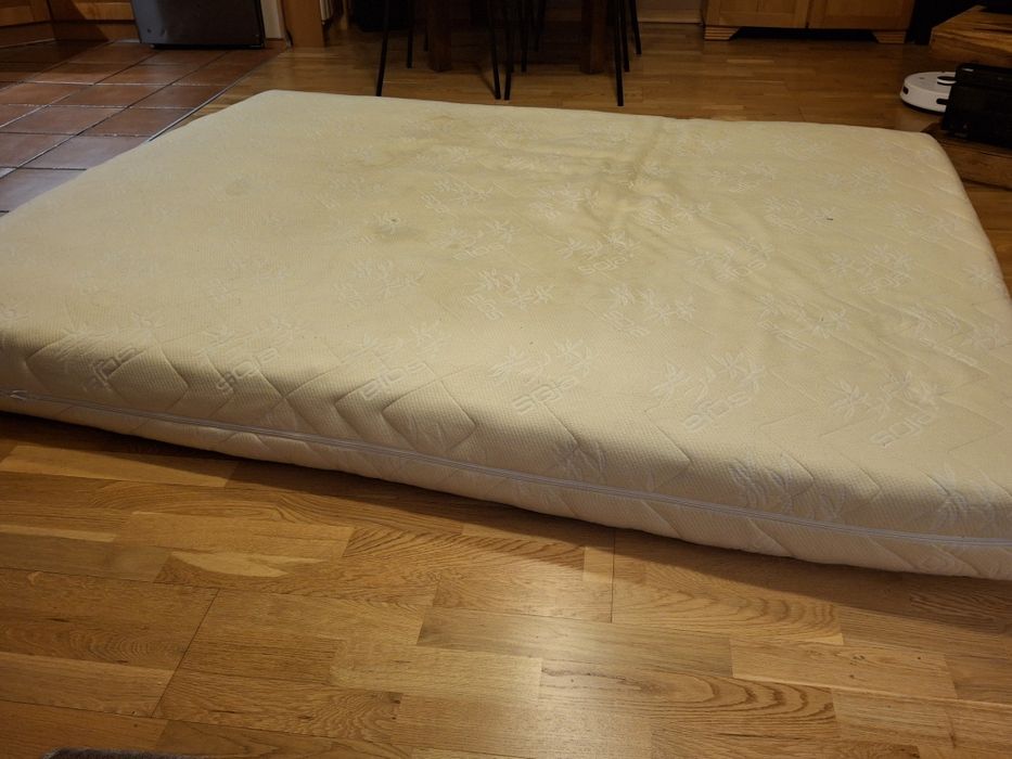 Oddam za darmo materac