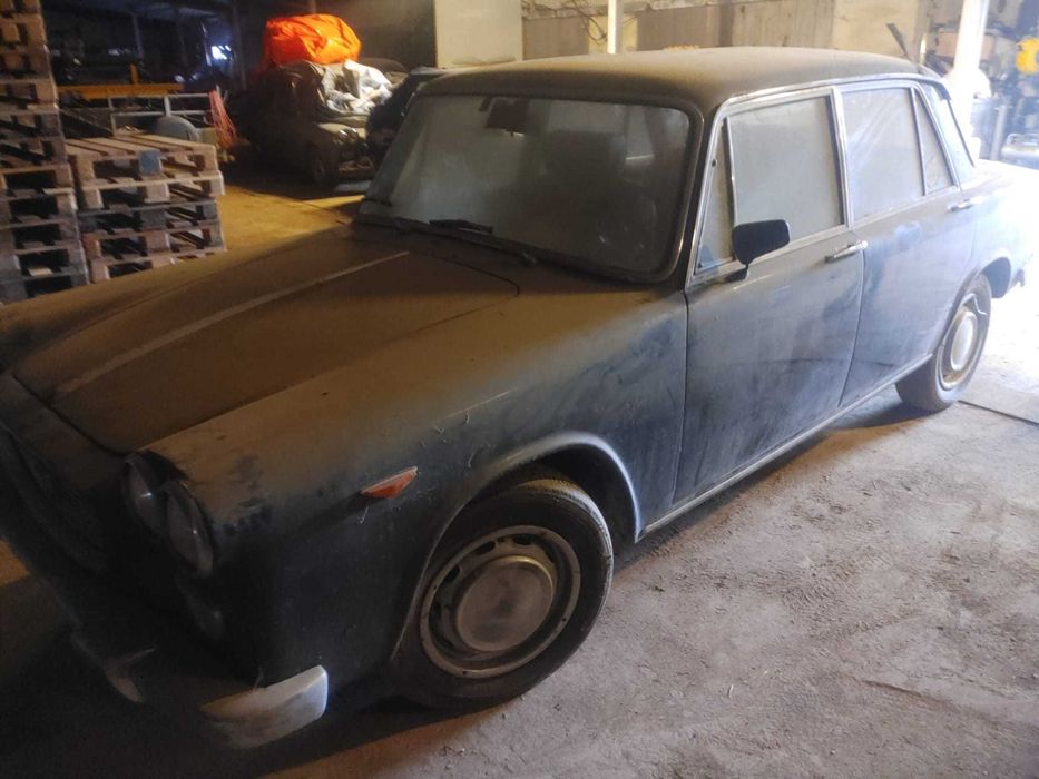 Samochód Lancia Flavia