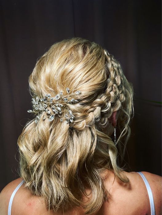 Fryzury  ślubne, wieczorowe, fryzura z dojazdem