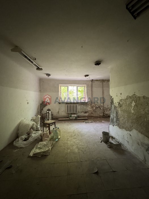 Продам офісне приміщення на Плеханова