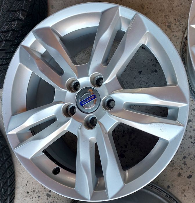 Диски Volvo R 17 5 108 CX S V