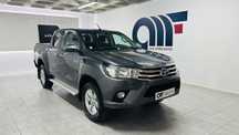 Toyota Hilux 2.4 D-4D 2WD CD Tracker