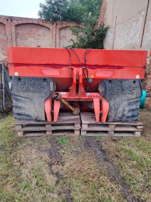 RAUCH AXIS 30.1R  Rozsiewacz do nawozów Rauch Axis 30.11