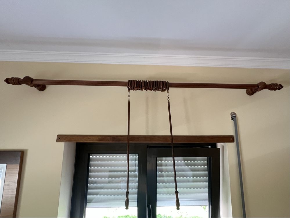 Varão para cortinas