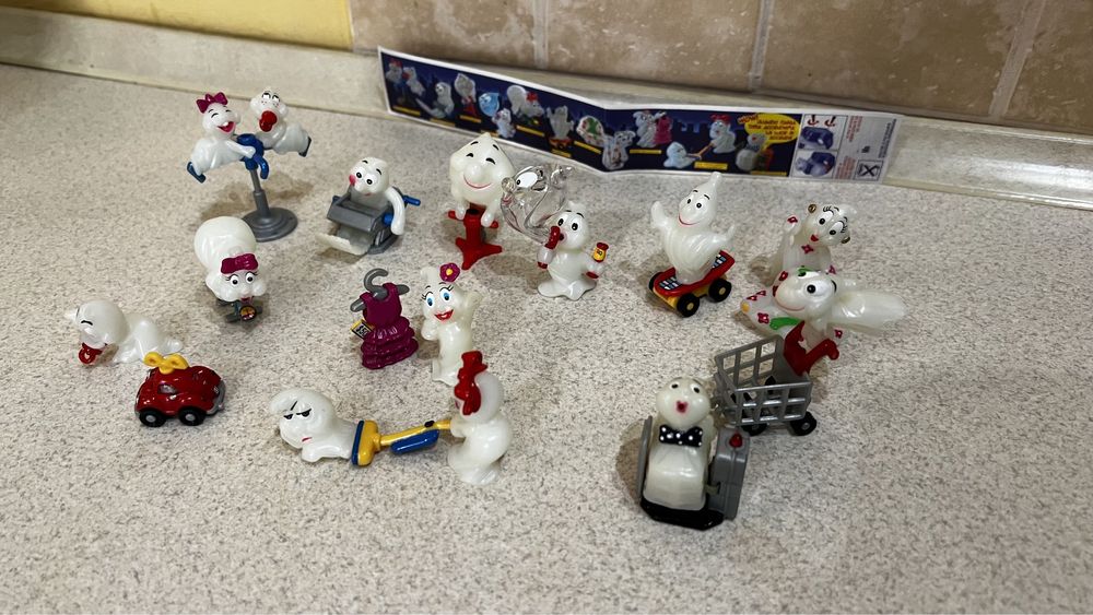 Привиди кіндер іграшки колекція привидения в супермаркете