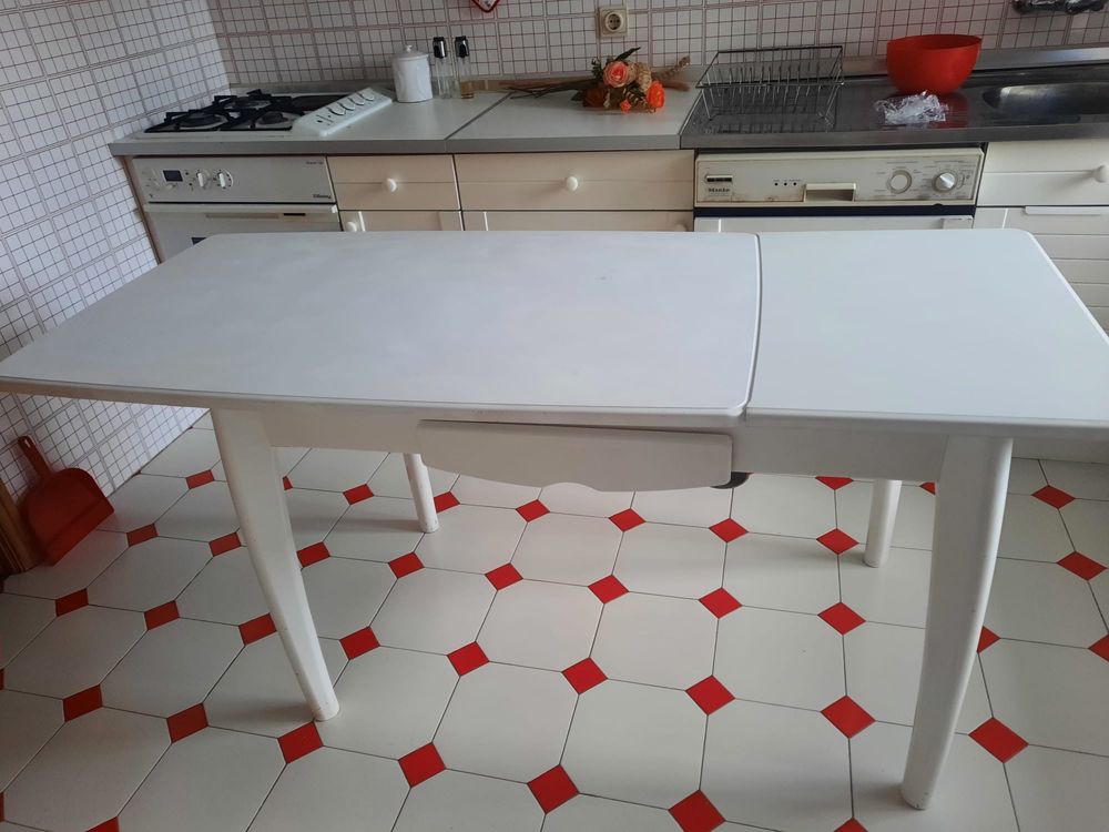 Mesa de cozinha madeira branca