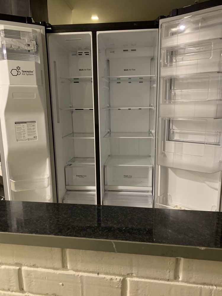 Холодильник LG side/by/side