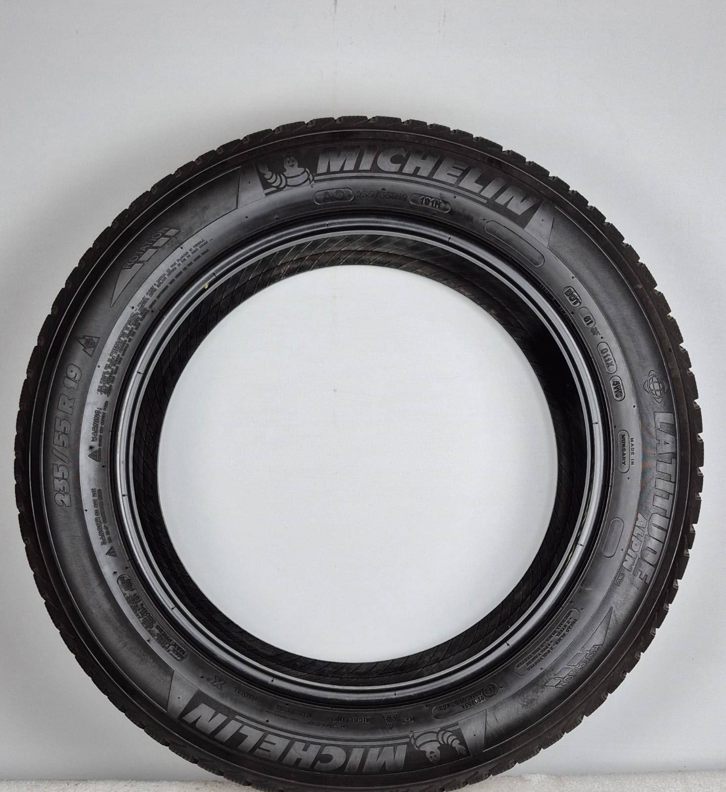 2x235/55 R19 101H Michelin Latitude Alpin LA2
