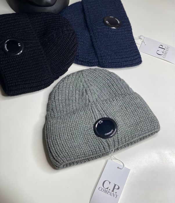 Мужская зимняя шапка C.P. COMPANY 52-62 см черная/синяя/серая с линзой