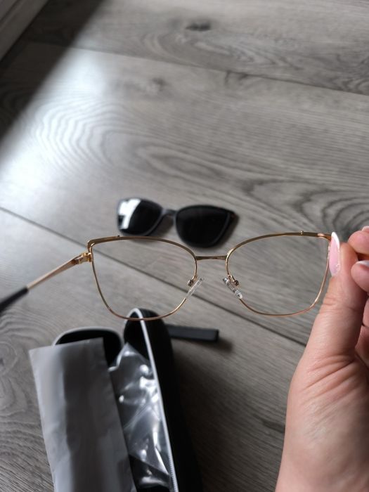 Oprawki do okularów korekcyjnych z nakładką okularów przeciwsłonecznyc