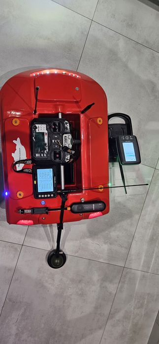 Łódka zdalnie sterowana, do wywózki , echosonda , xpilot, deeper chirp