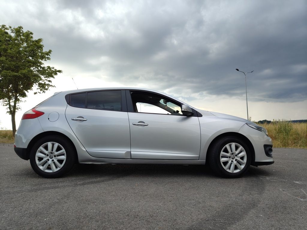 Renault Megane 1.6 110km 2014 Polski Salon