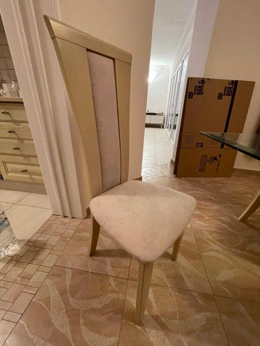 Mesa de Jantar em Vidro e Pedra com 6 Cadeiras Estofadas