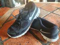 Buty Nike r. 38.5