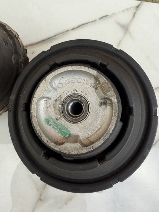 W203 w211 w209 подушка двигуна двигатель Mercedes Авторозборка шрот