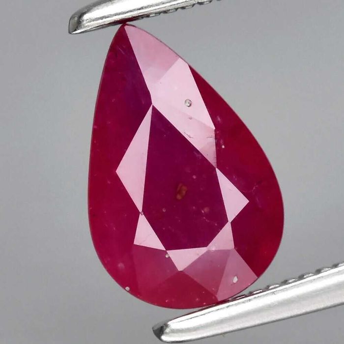 Pedra Preciosa: Rubi Natural 0.94ct