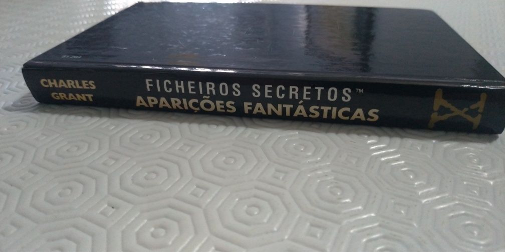 Ficheiros Secretos, Charles Grant e Kevin J. Anderson