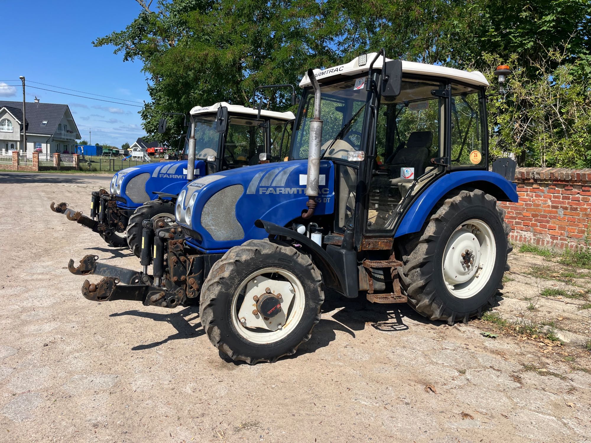 Ciągnik FARMTRAC 555 dt 2016 r tuz przedni