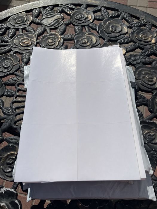 Папір А4 самоклеючий 105*99 мм для маркування відправлень