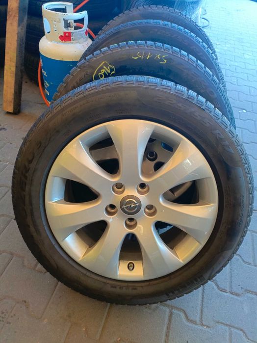 koła aluminiowe zimowe OPEL 5x115 225/55/17 Pirelli