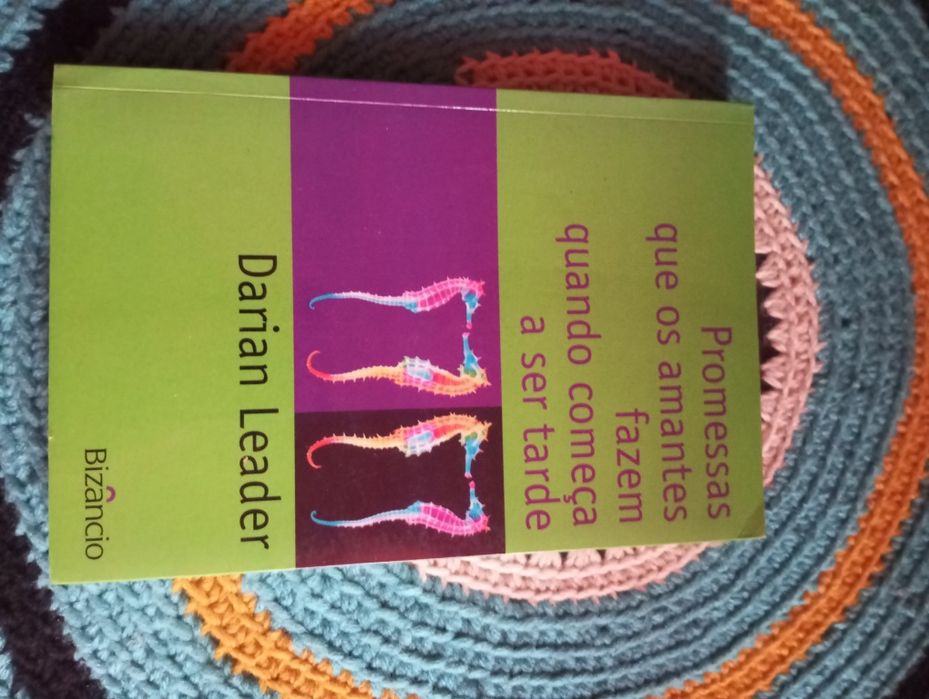 Adrian Leader-Promessas que os amantes fazem quando começa a ser tarde