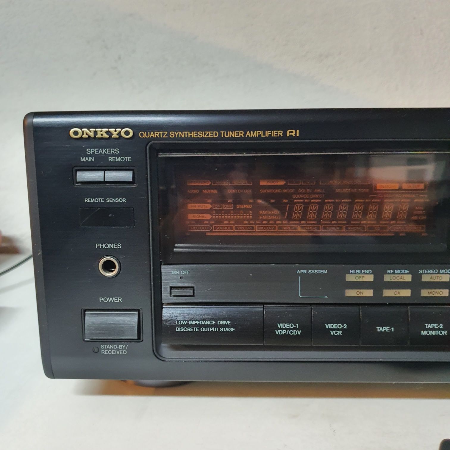 Amplituner Onkyo tx-7830