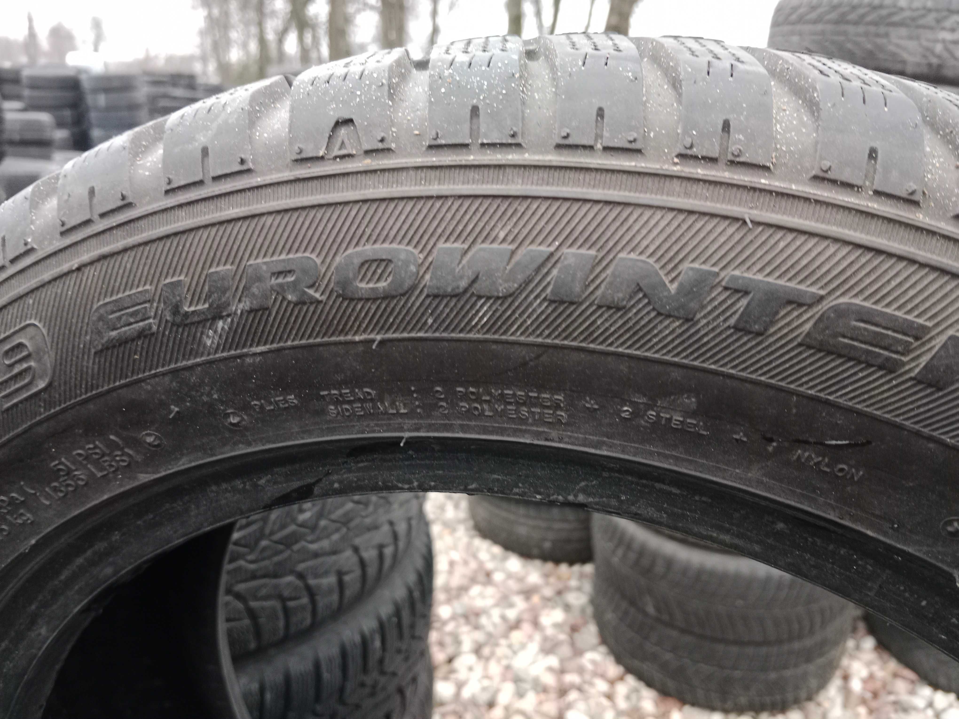 Opona używana zimowa 205/55R16 Falken HS 449 Eurovinter 1szt.