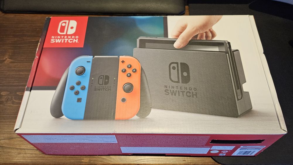 Nintendo Switch em caixa original
