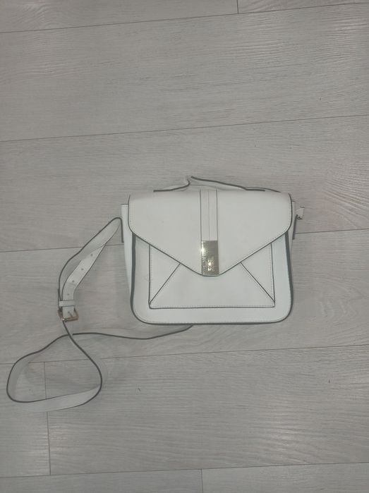 Стильна сумочка біла