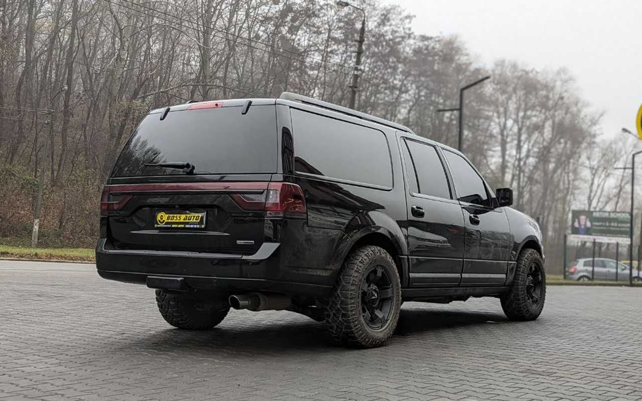 Lincoln Navigator 2016