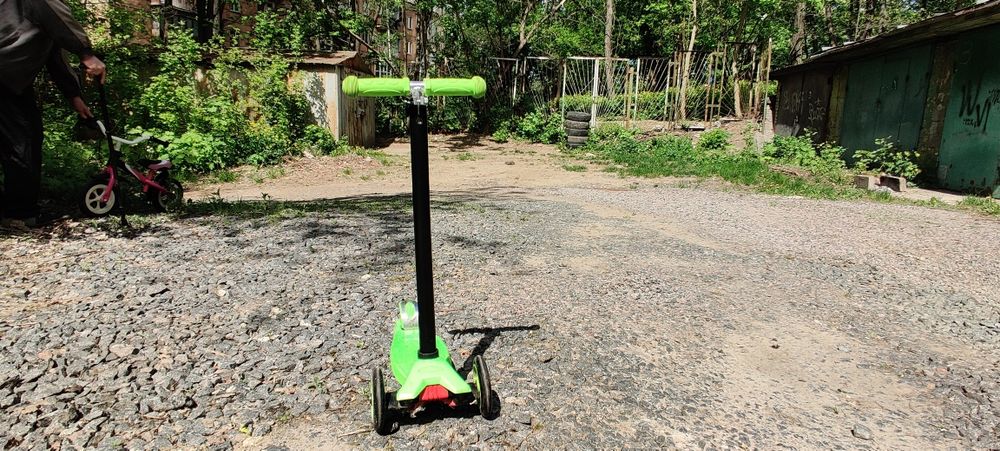 Дитячі велосипеди, самокат