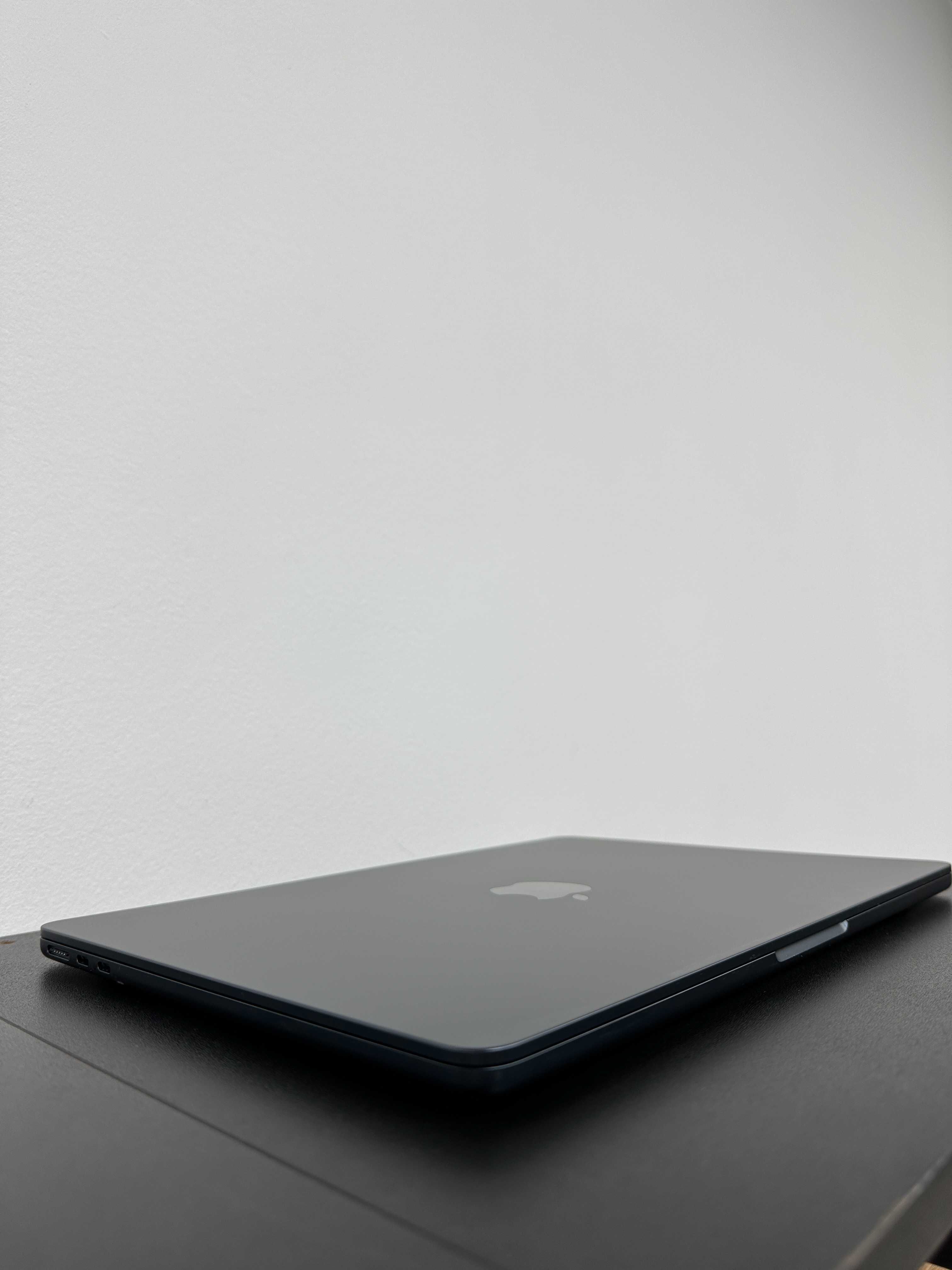 Macbook Air 2022 (2024 рік випуску) (M2/8gb/256ssd) Гарантія/ 36568SV