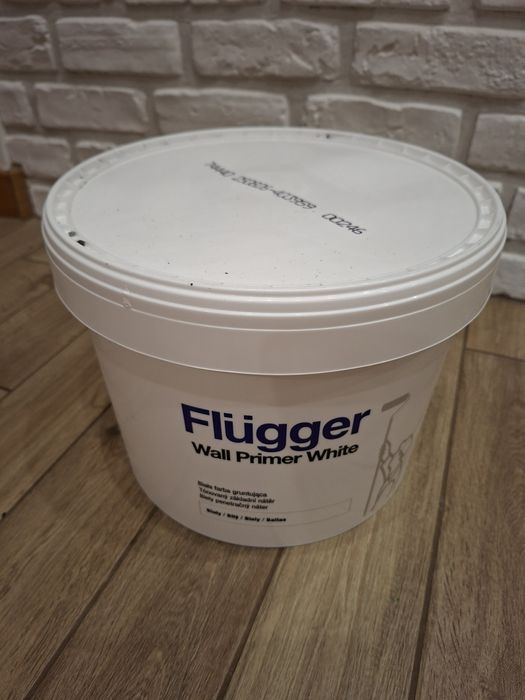 Flügger Wall Primer White 10l.  Farba gruntująca podkład
