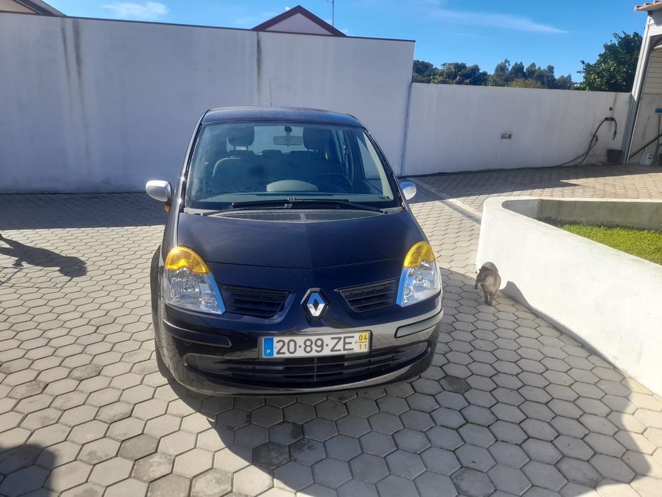 Carro usado como novo