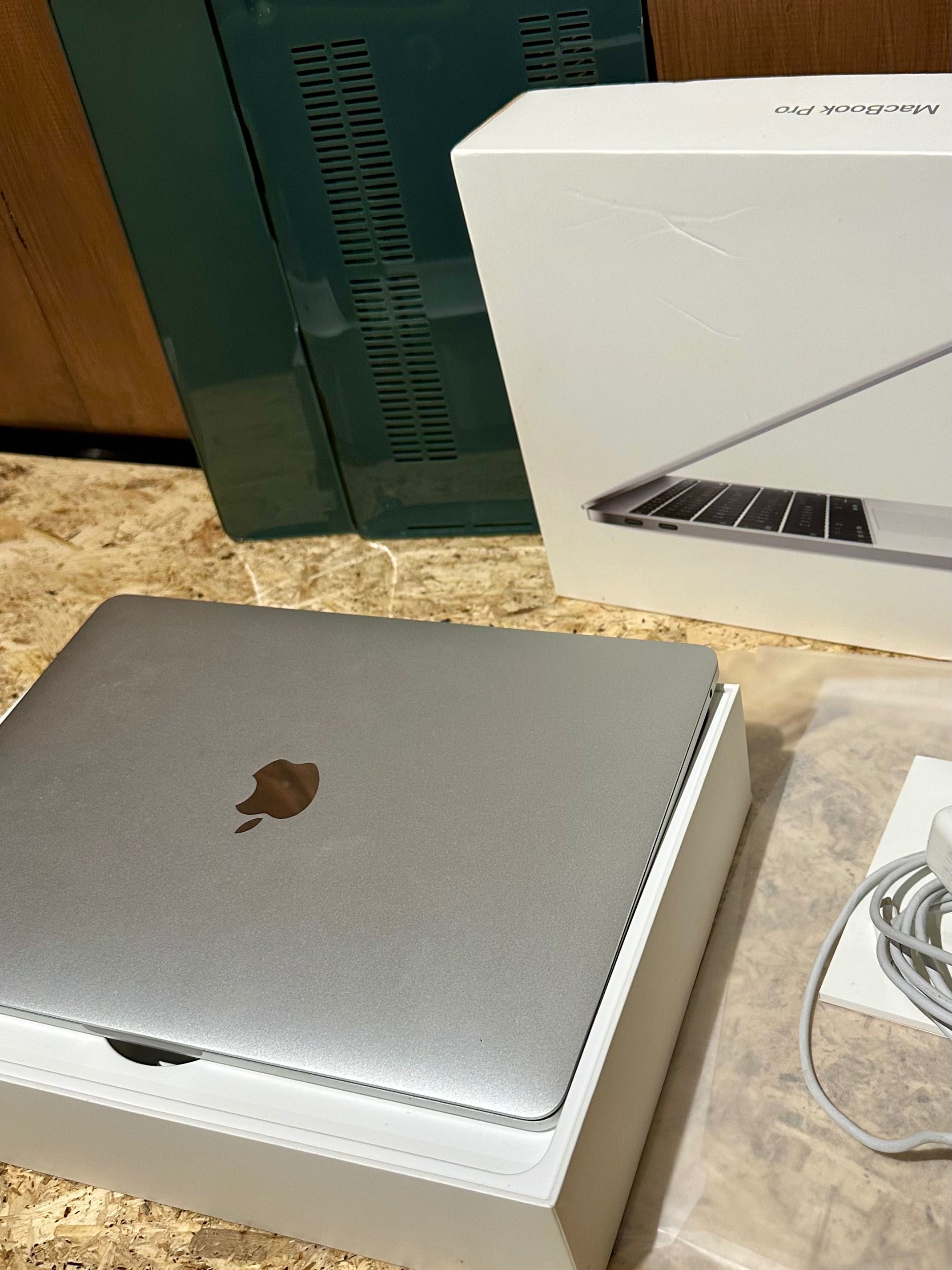 MacBook Pro - 13" - 2017 - Ótimo estado