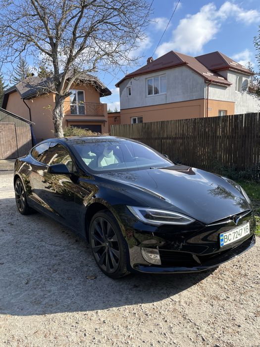 Tesla Model S 2020 Long Range Plus