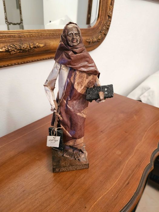Figura religiosa mexicana Artzé em papel machê