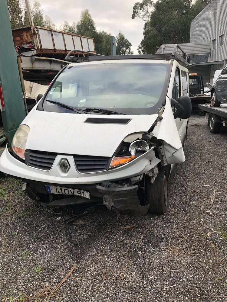 Renault trafic para peças