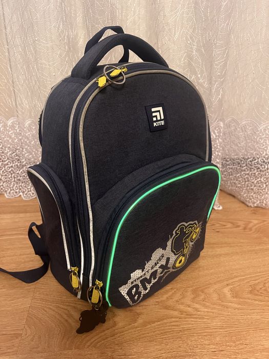 Рюкзак шкільний для хлопчика