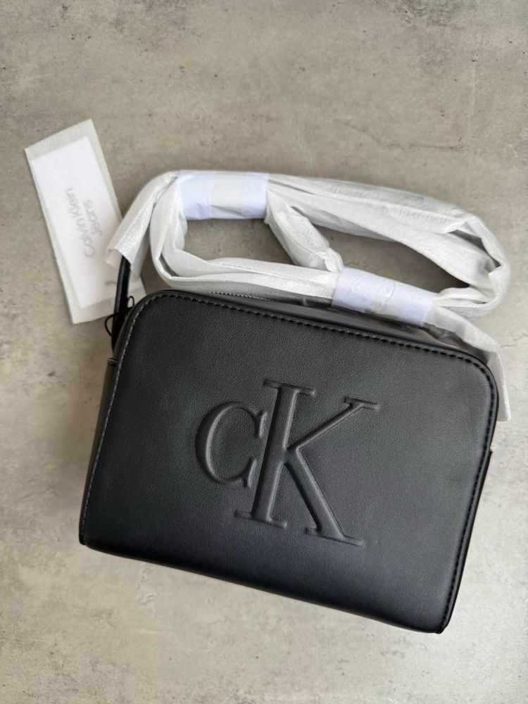 Жіноча сумка Calvin Klein оригінал нова