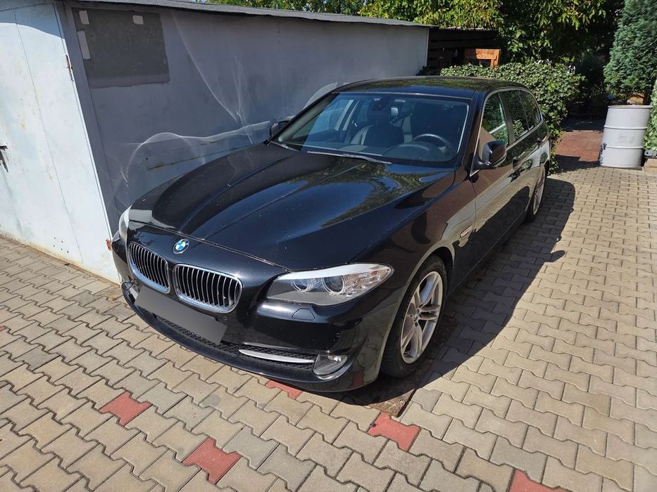 BMW Seria 5 BMW F11 520D 2011r. Uszkodzony silnik