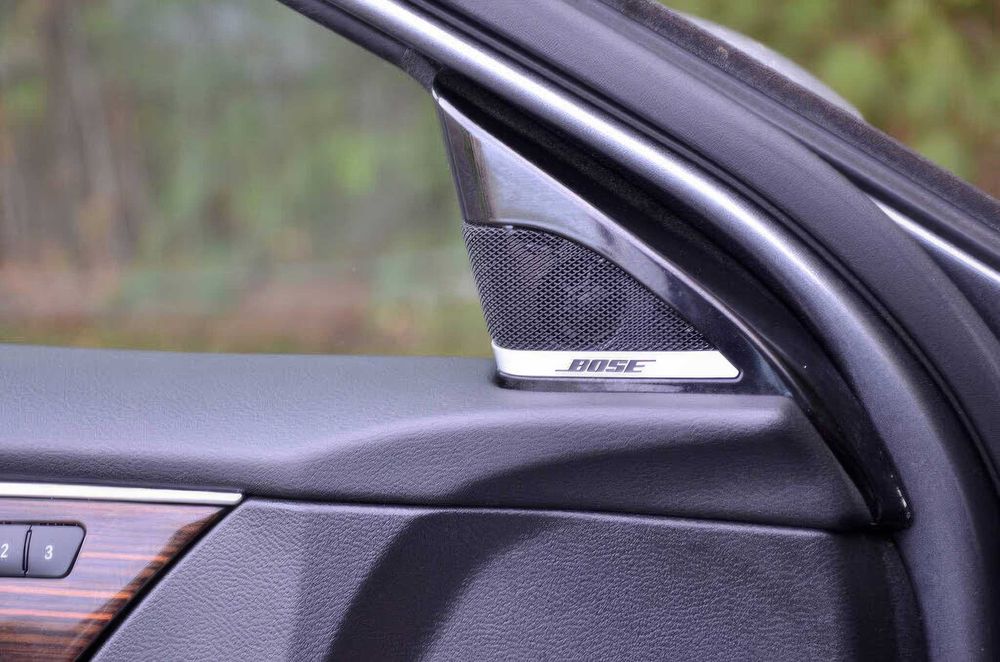 INFINITI QX30 Premium      2017