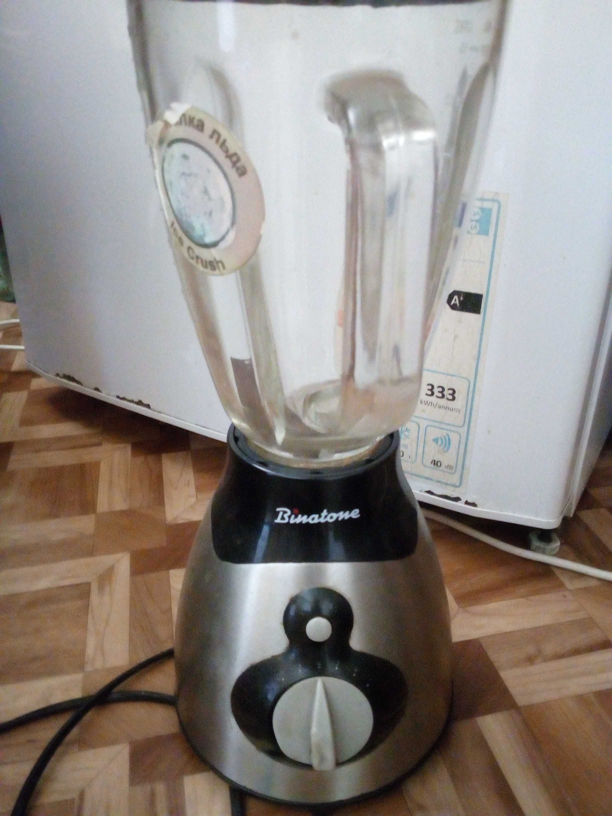 Продам блендер крошитель льда.