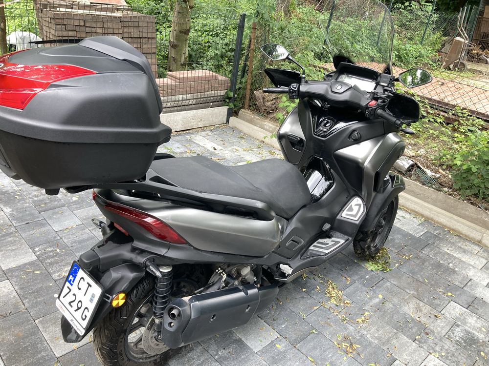 Yamaha Tricity 300